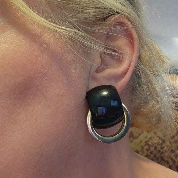 Vintage 90's Clip on Earrings - Picture 3 of 3